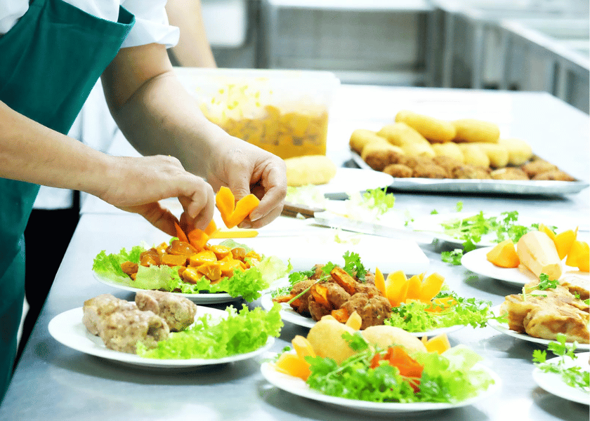 5 SAI LẦM THƯỜNG GẶP KHI ĐẶT DỊCH VỤ NẤU TIỆC TẬN NƠI