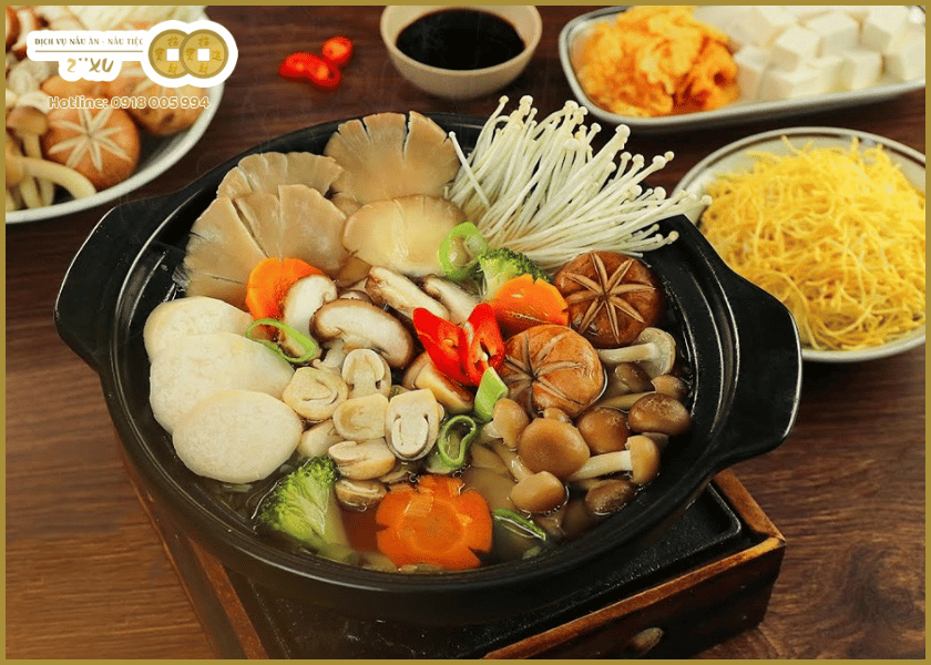 Chuẩn bị và phục vụ lẩu trong tiệc