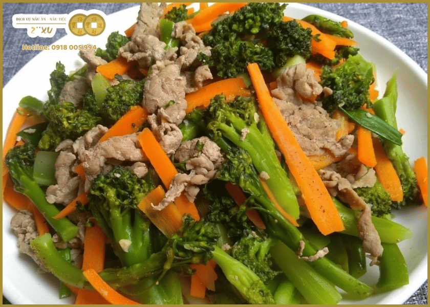 Món xào và rau xanh - cân bằng vị giác