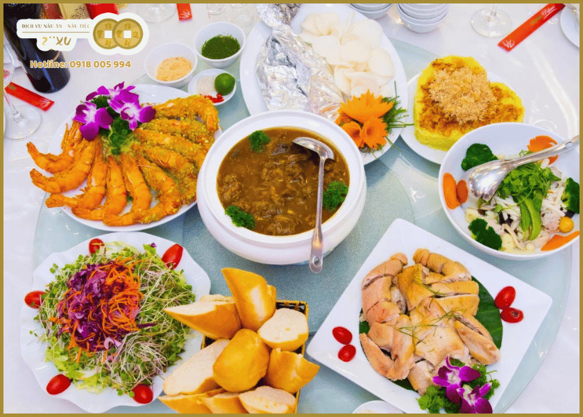 Nên tự tổ chức hay thuê dịch vụ nấu tiệc ngoài trời